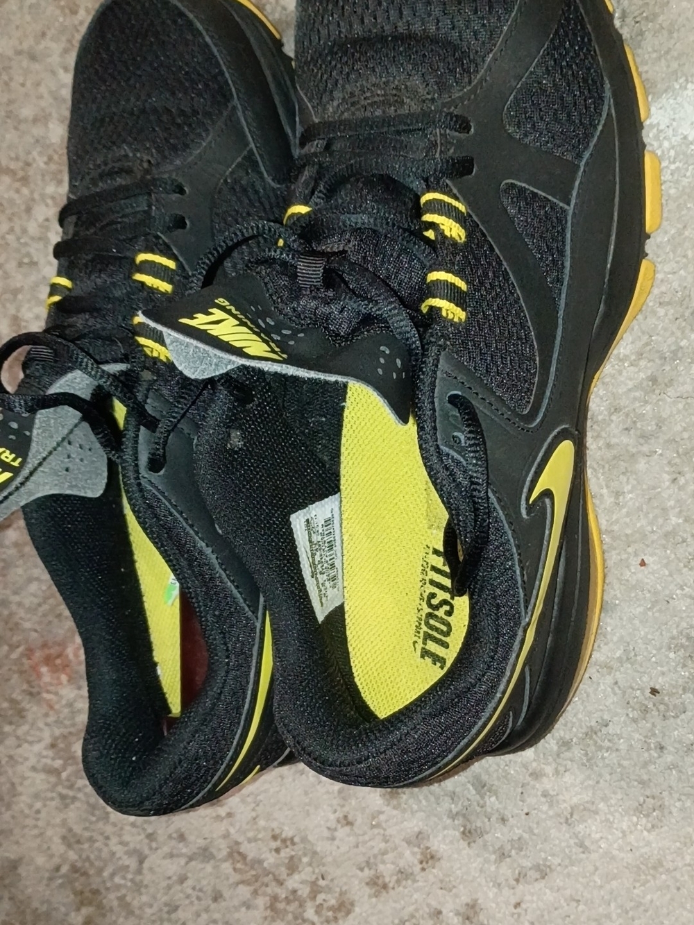 Nike Men’s Black and Yellow Athletic Sneakers